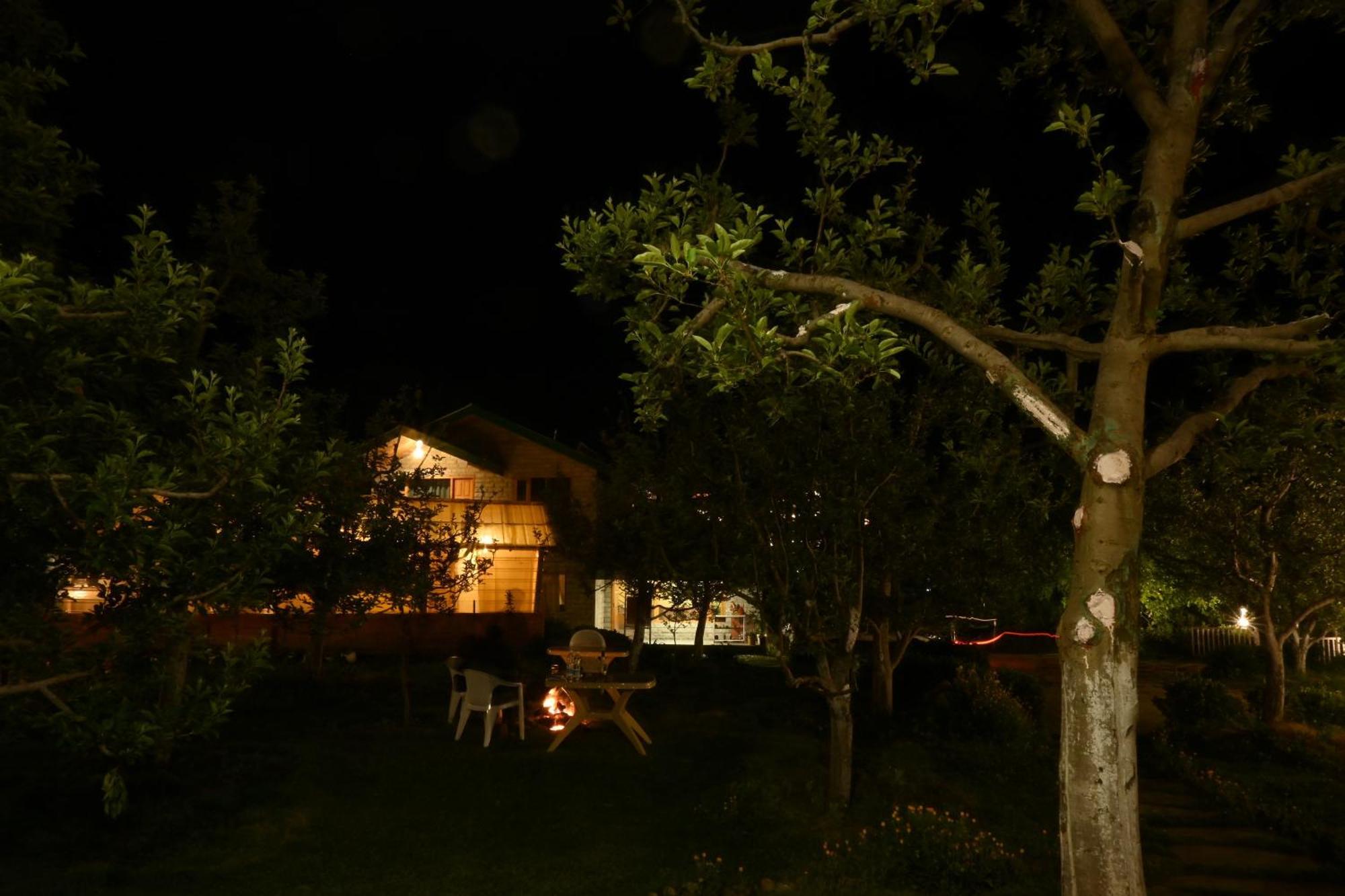Cascade Mountain Retreat Manali Bed & Breakfast Exterior photo