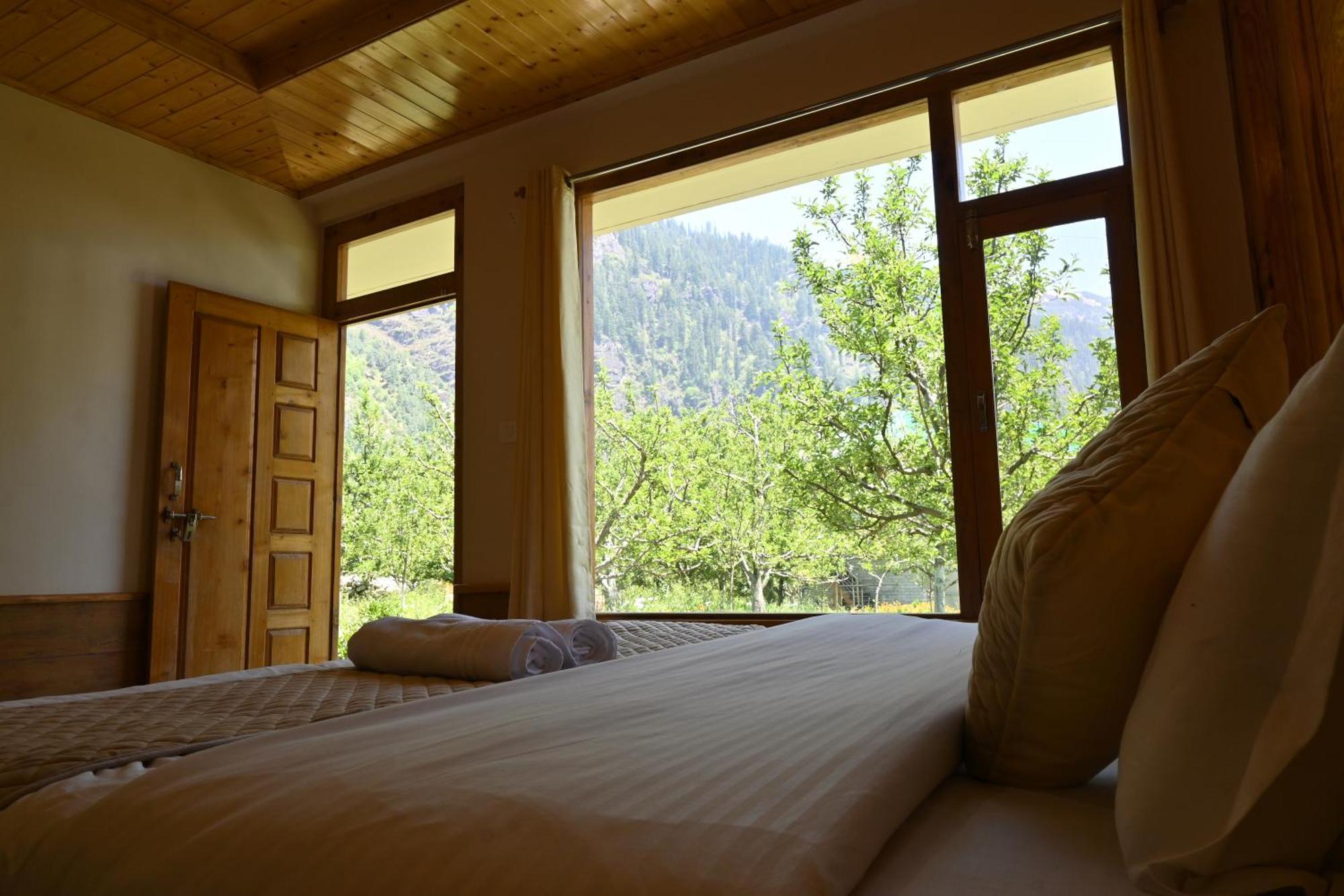 Cascade Mountain Retreat Manali Bed & Breakfast Exterior photo